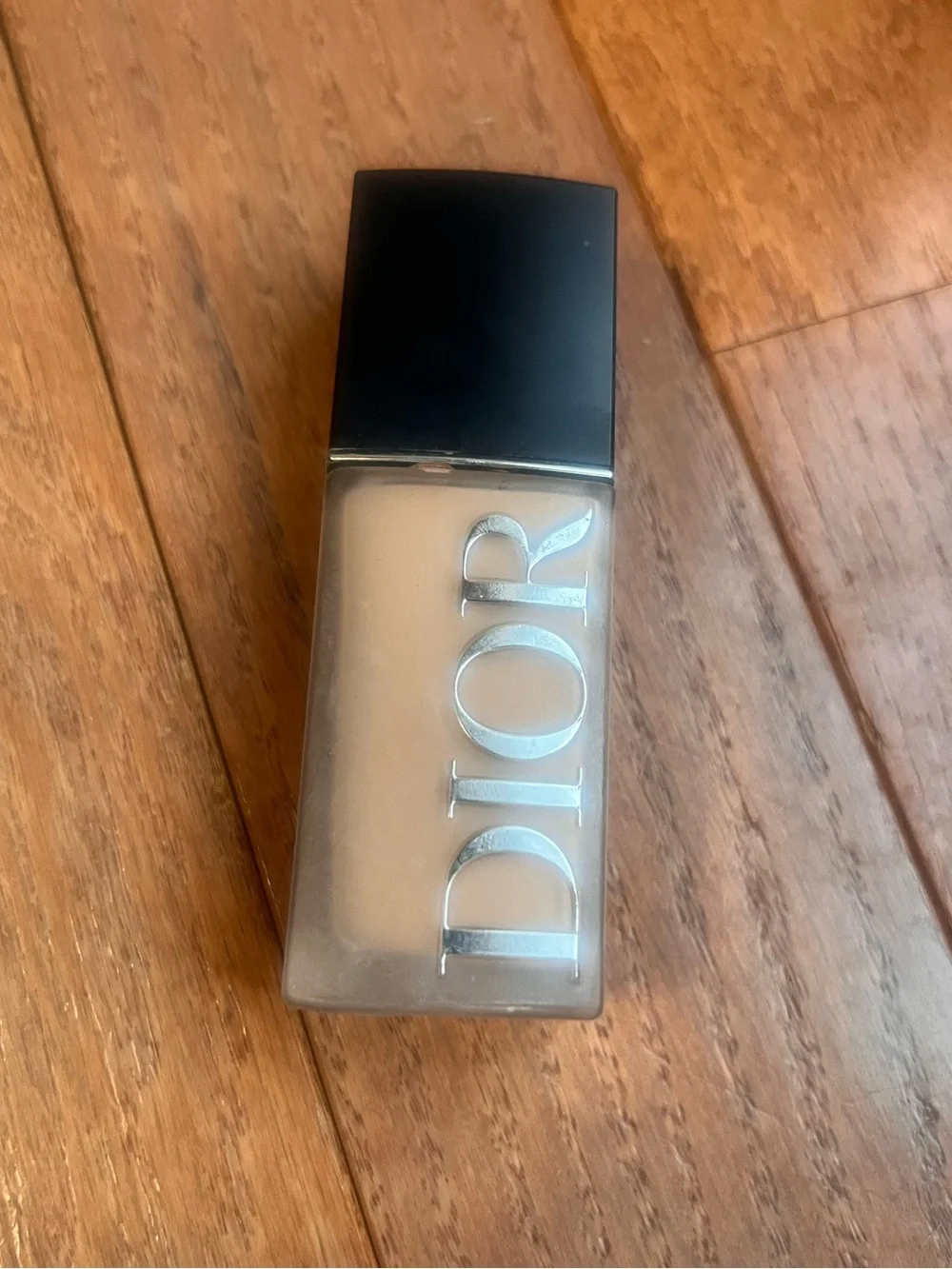 Dior Foever Skin Wear Neutral Beige Liquid Foundation Shade 2 CR  Makeup